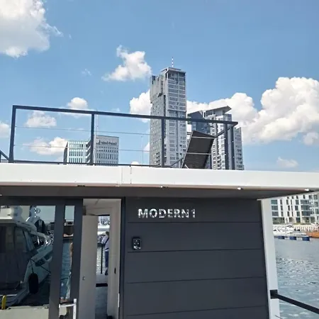 Houseboat Dom Na Wodzie * Gdynia