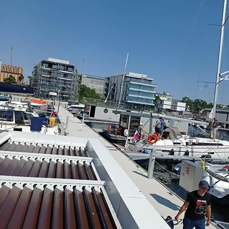 Botel Houseboat Dom Na Wodzie *