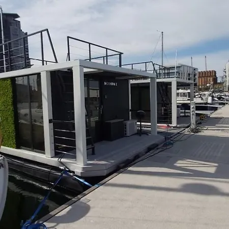 Houseboat Dom Na Wodzie * Gdynia